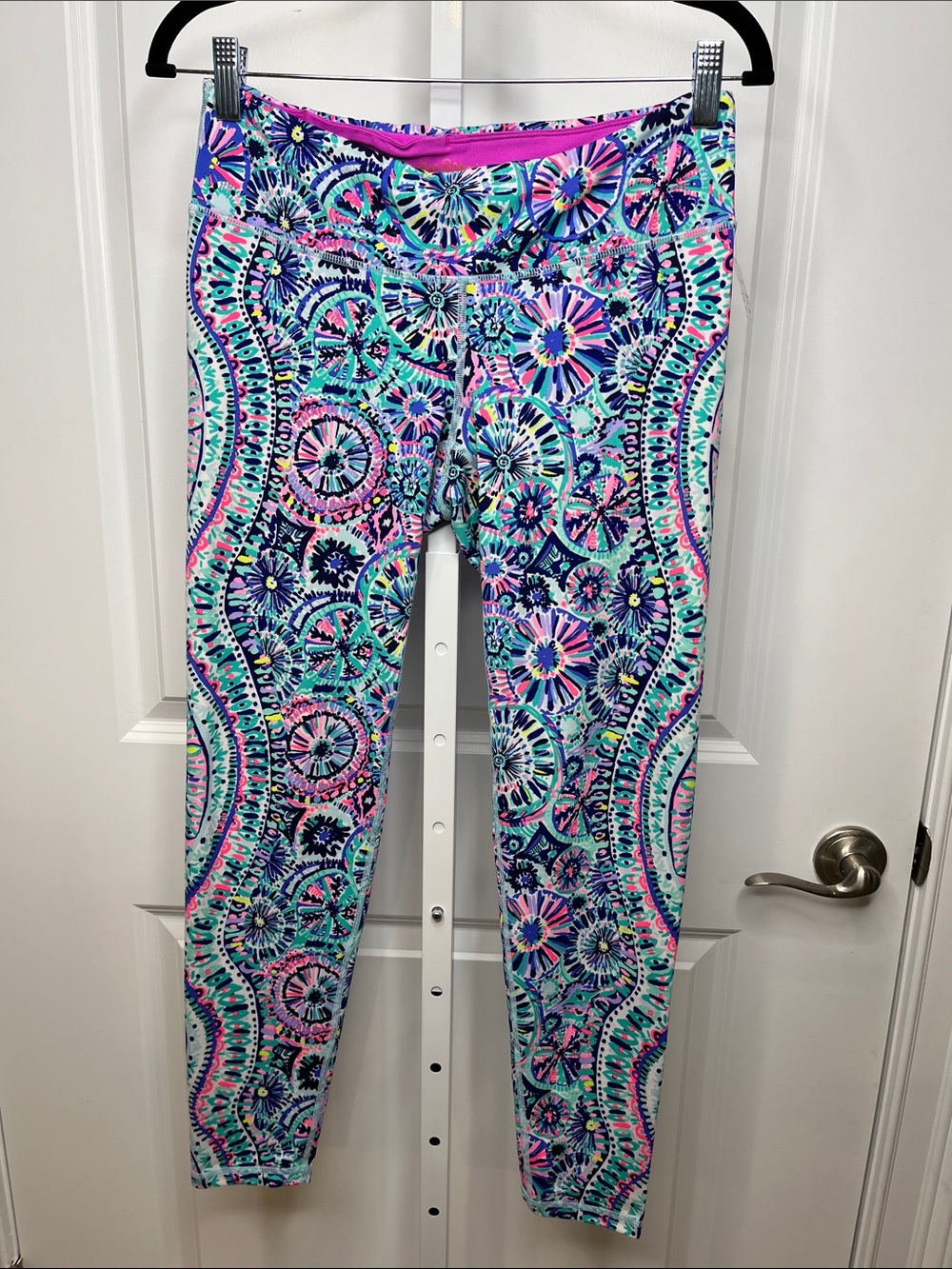 Lilly Pulitzer Luxletic Aqua, Navy & Pink Medallion Print Leggings Medium